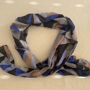 Long Gauzy scarf 33 x 71